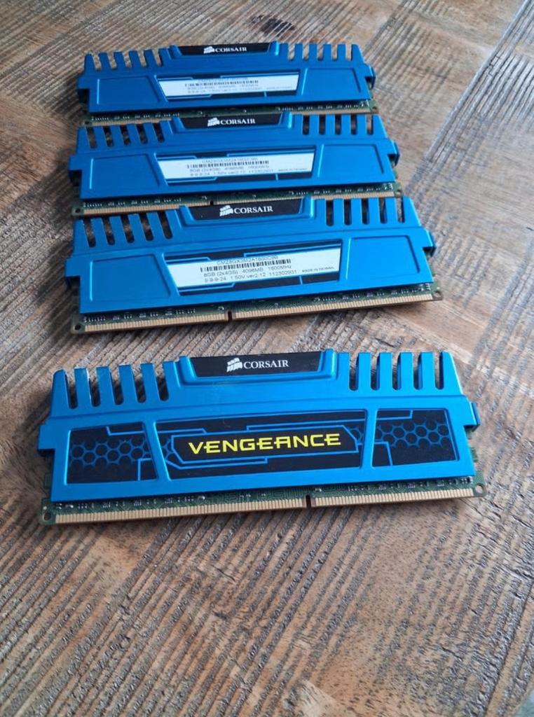 Corsair Vengeance DDR3 RAM Geheugen - 4x 4GB (16GB totaal), Computers en Software, RAM geheugen, DDR3, Ophalen of Verzenden, Zo goed als nieuw