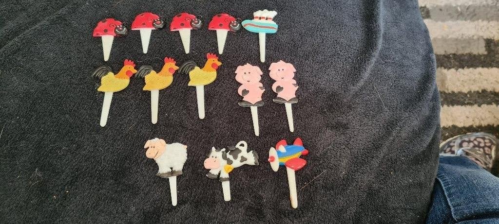 Taarttopper taarttoppers taart topper toppers lieveheerbe, Ophalen, Zo goed als nieuw, Taarten, Versiering