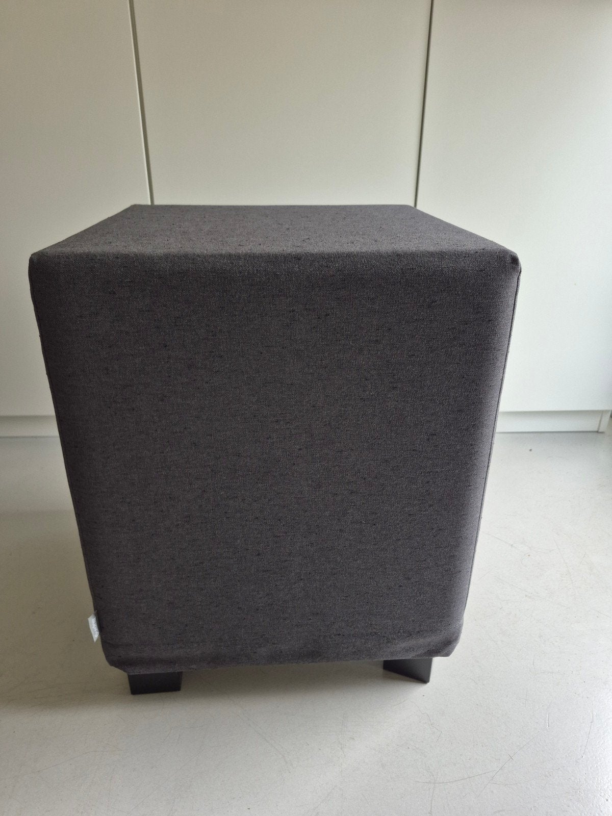 stevige poef grijs, Ophalen, Vierkant, 50 tot 75 cm, 50 tot 75 cm