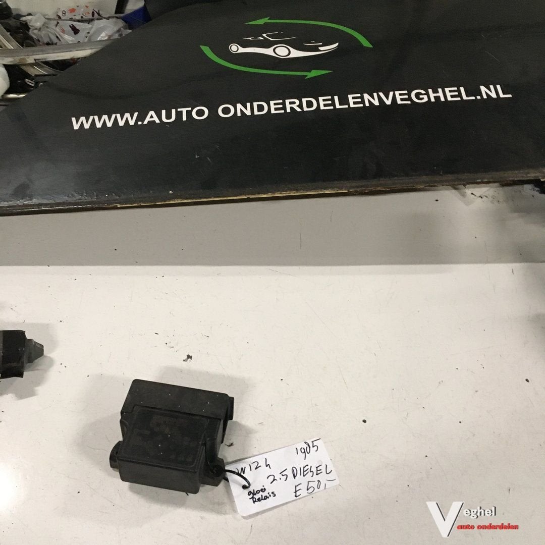 Mercedes W124 2.5 diesel 1985 Gloeirelais, Gebruikt, -, -, Ophalen of Verzenden