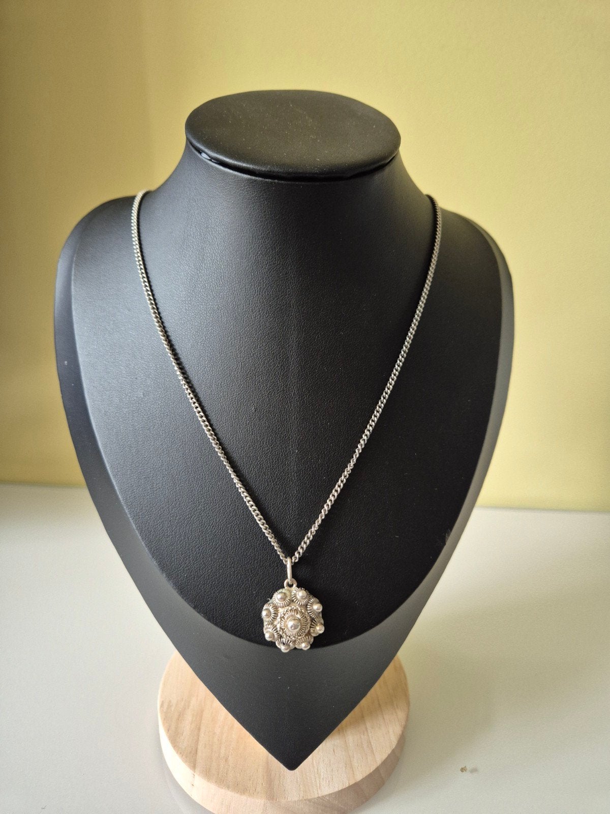 Zilveren ketting met hanger zeeuwse knoop 348, Ophalen of Verzenden, Zilver zolder, Zilver, Met hanger