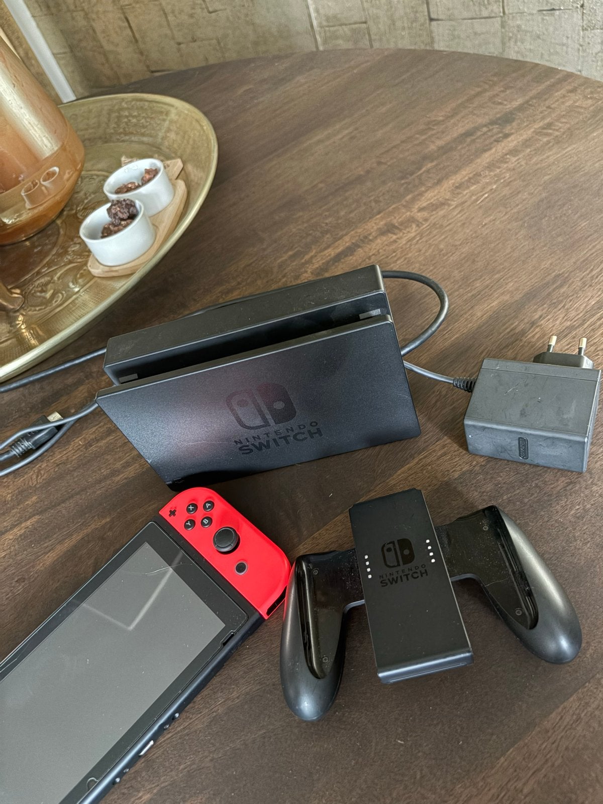 Nintendo Switch met Dock en Joy-Cons, Ophalen of Verzenden, Gebruikt, Met 2 controllers, Switch Original