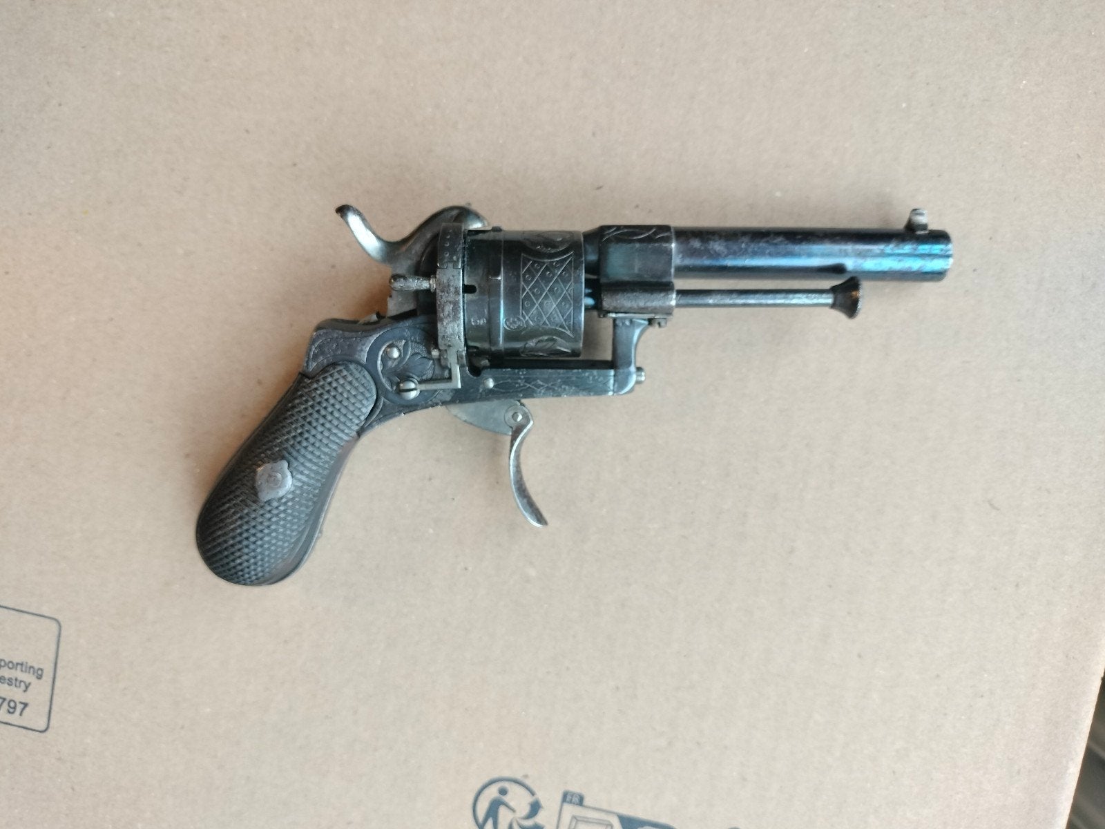 7mm zwartkruit penvuur revolver met originele blauwing, Ophalen