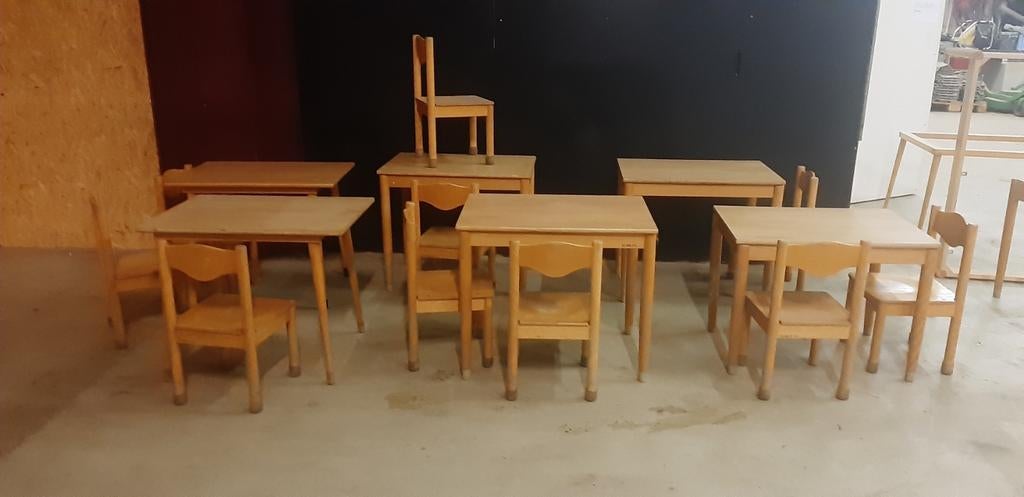 Schilte set van 10 kleuterstoeltjes plus tafels, Ophalen