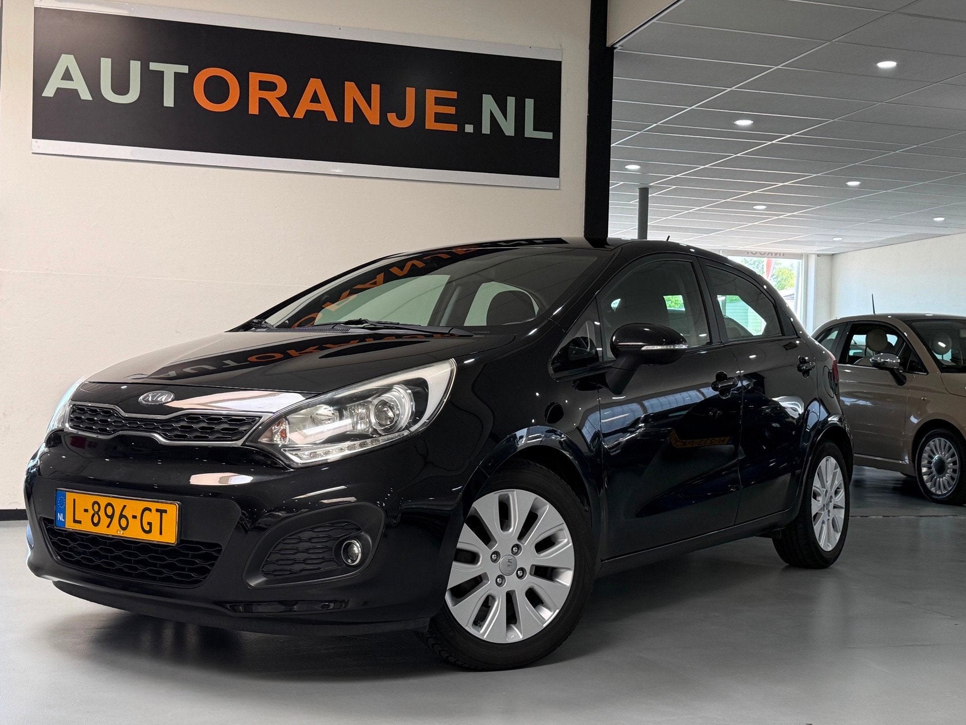 Kia Rio 1.2 CVVT Comfort Pack-Airco-Nieuwe APK, Voorwielaandrijving, Euro 5, 4 cilinders, Zwart