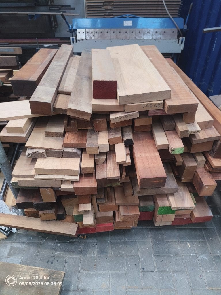 Partij Fijn Hout – Essen, Esdoorn, Padouk, Mahonie, Noten, Ophalen, Minder dan 25 mm, Nieuw, Plank