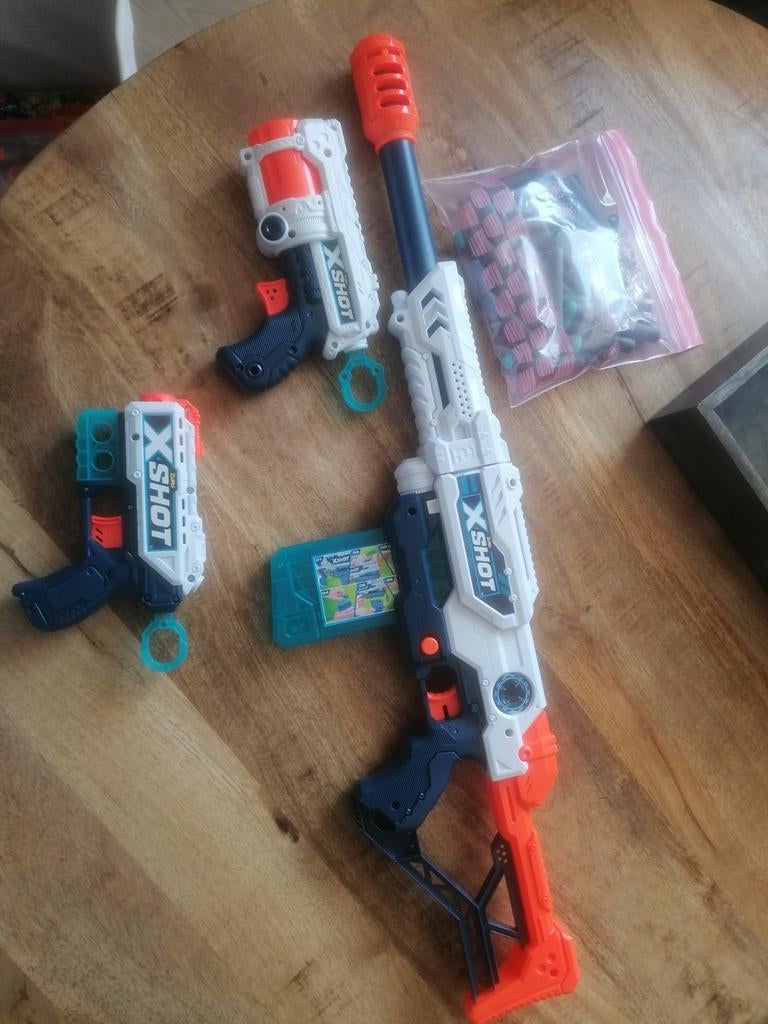 X shot zuru, Ophalen