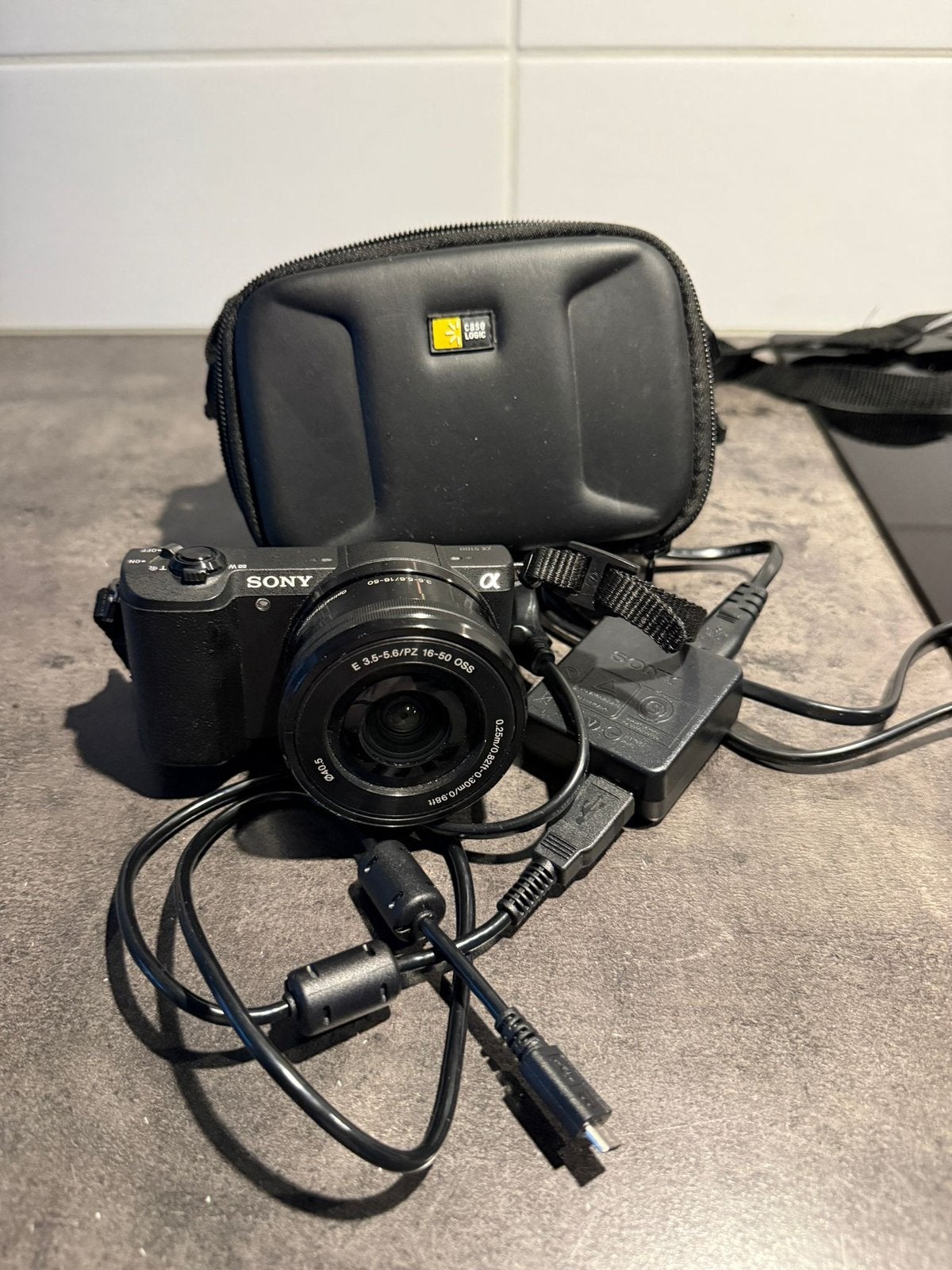 Sony A5100 + originele oplader | Zeer nette staat, Ophalen, Zo goed als nieuw, Sony, 20x of meer