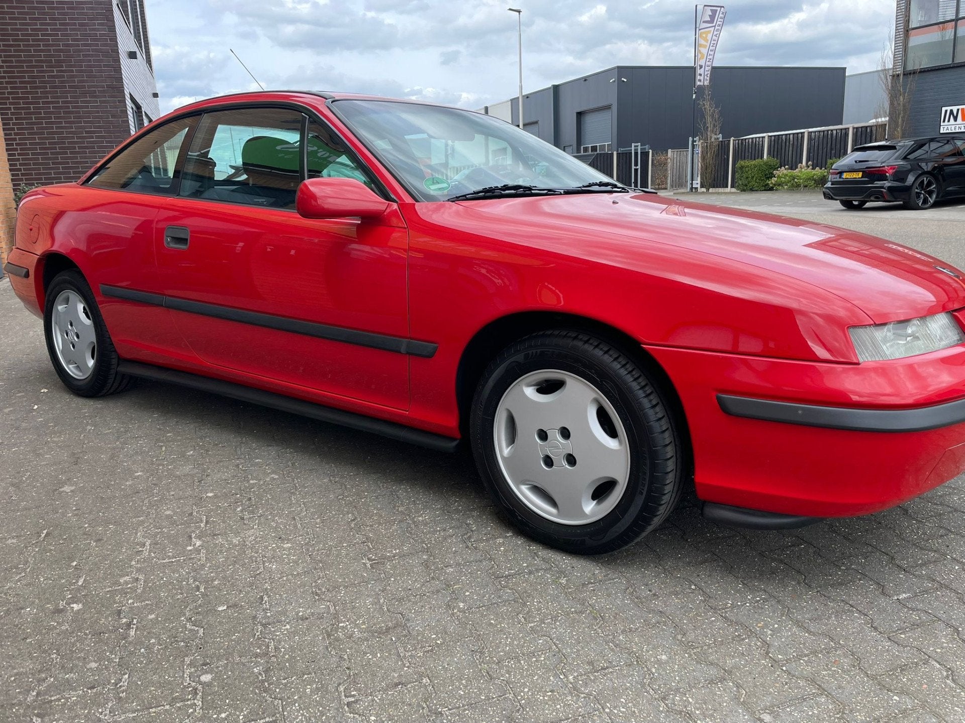 Opel Calibra 2.0i Bloedrood en bloedmooi (bj 1992), foto 2