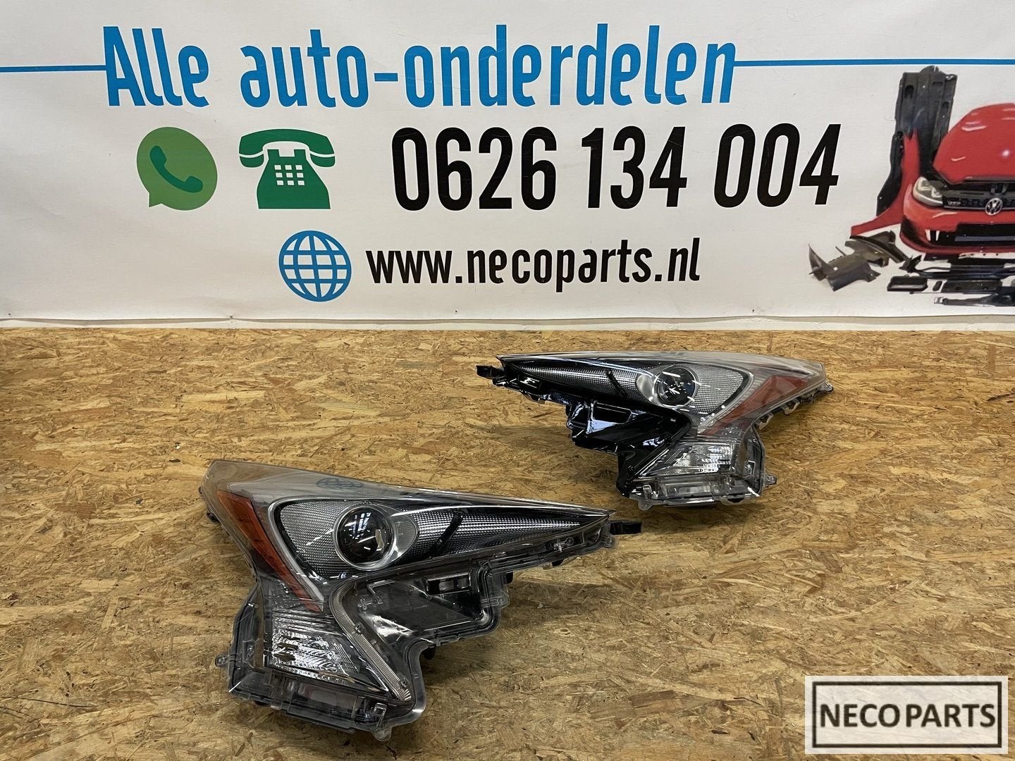 TOYOTA PRIUS 4 XW50 VOL LED KOPLAMP KOPLAMPEN ORIGINEEL, Gebruikt, -, -, Ophalen of Verzenden