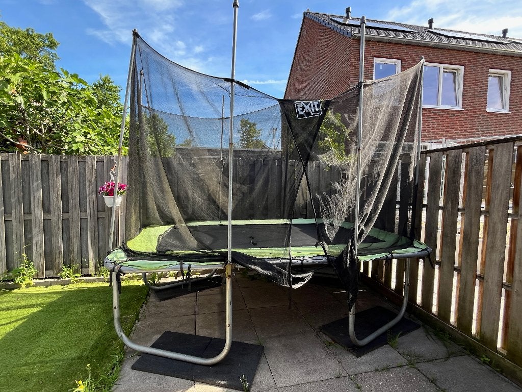 Trampoline gratis aangeboden 3.00 x 2.10 met rubberen tegels, Kinderen en Baby's, Speelgoed | Buiten | Trampolines, Ophalen, Gebruikt