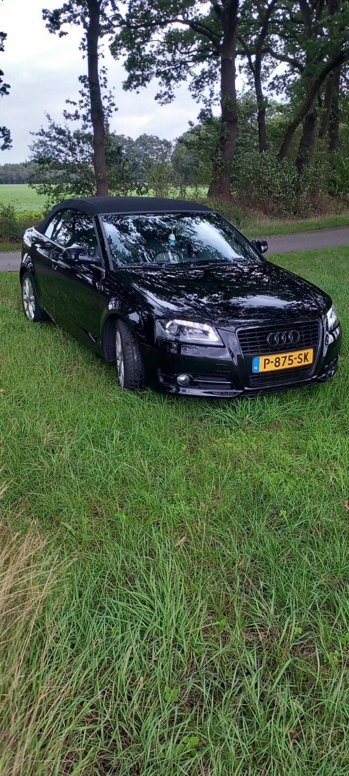 Audi A3 1.2 Tfsi 77KW Cabriolet 2011 Zwart, Auto's, Voorwielaandrijving, 4 cilinders, Cabriolet, 4 stoelen