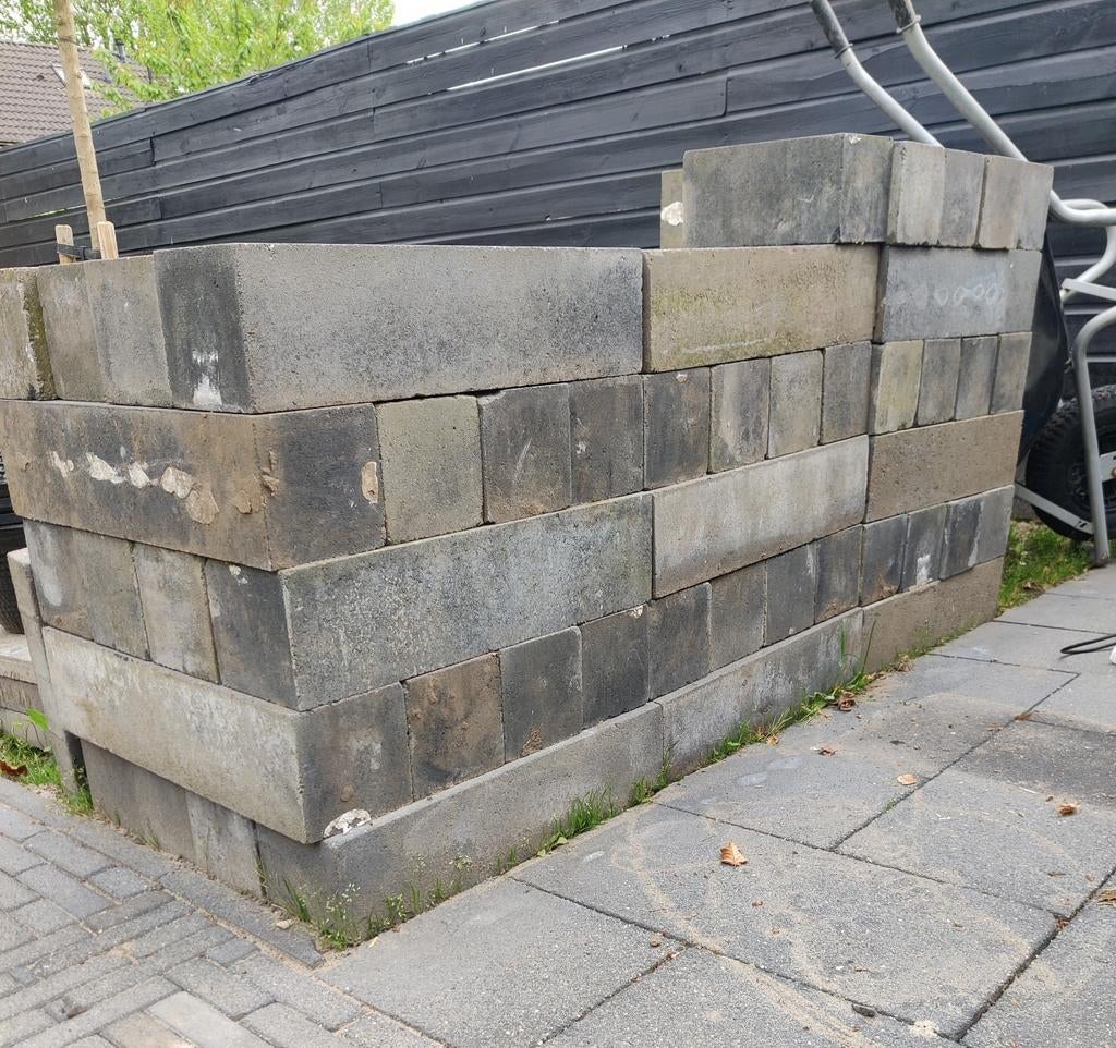 Betonnen stapelblokken 15x15x60 cm - Gebruikt, Tuin en Terras, Ophalen, Gebruikt, Minder dan 100 cm, Minder dan 25 cm