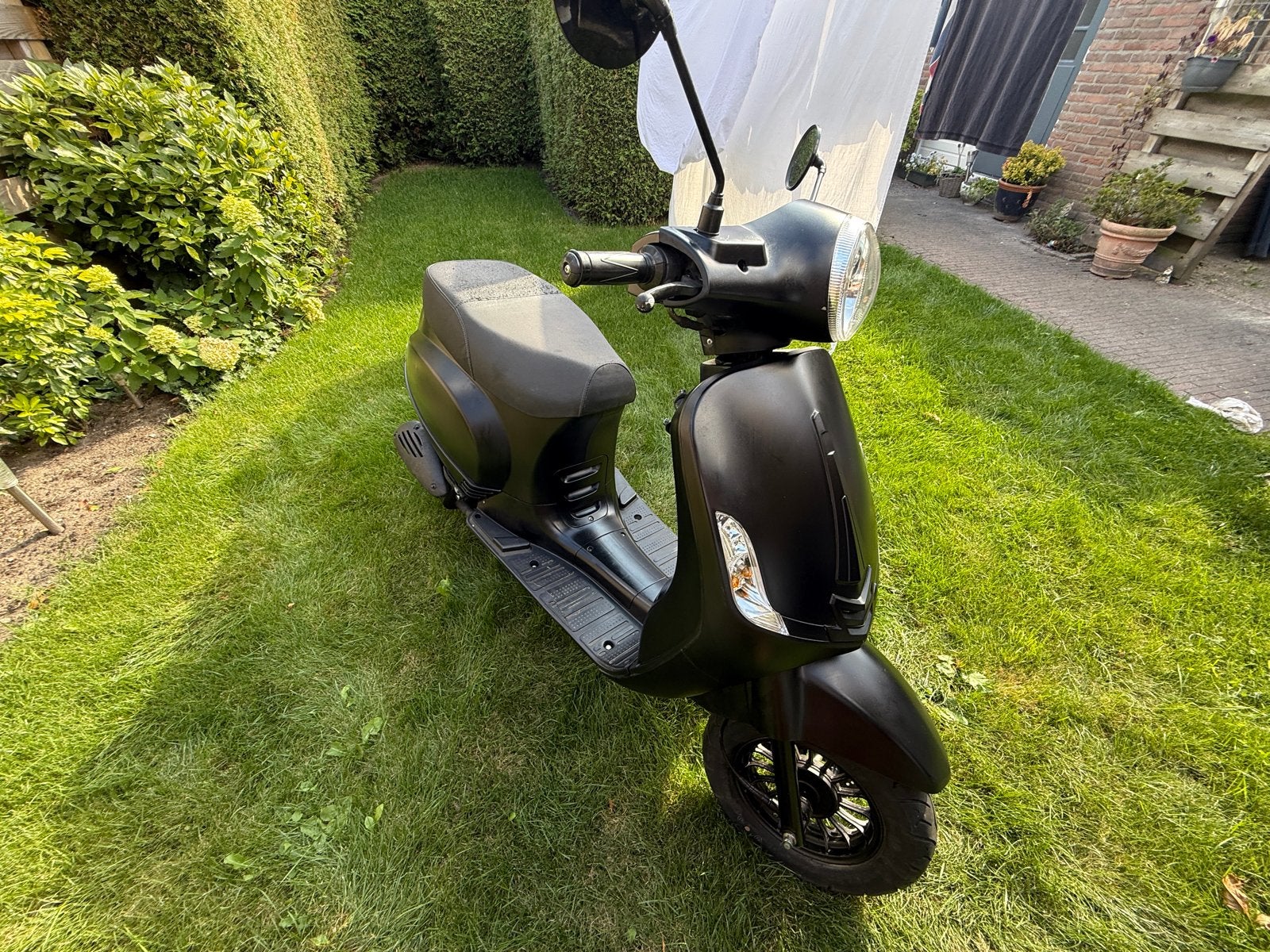Zwarte Scooter - La-sauris, Ophalen, Gebruikt, Benzine, Overige merken