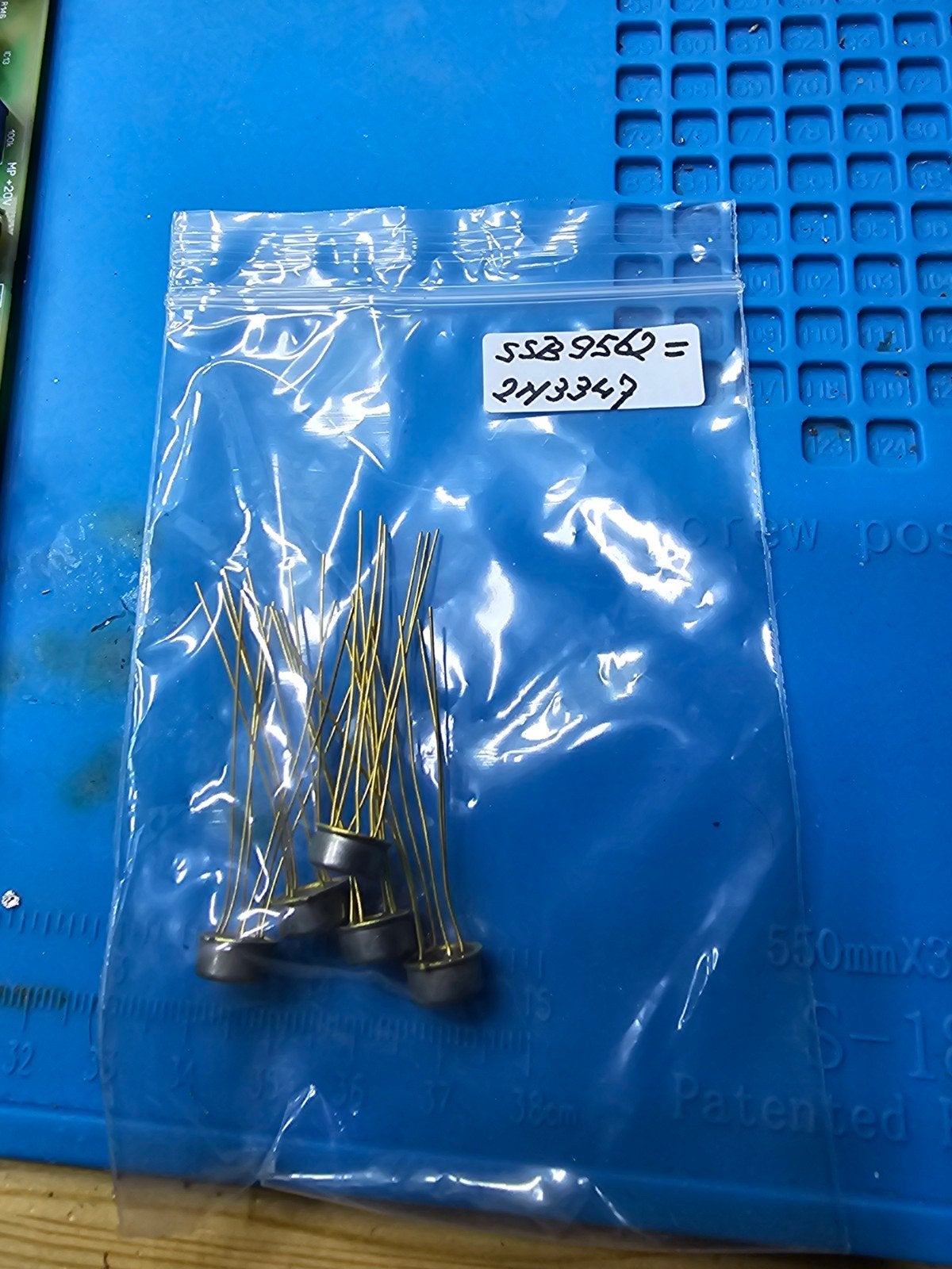 Dubbele Transistor SSB9562 (gelijk aan 2N3347), Ophalen of Verzenden, Nieuw