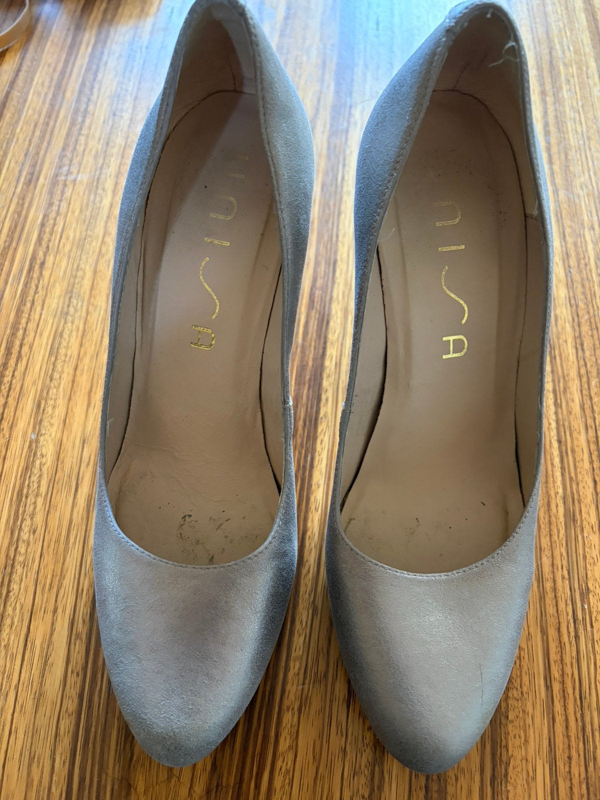 Unisa leren pumps maat 39 zgan, Ophalen, Zo goed als nieuw, Beige