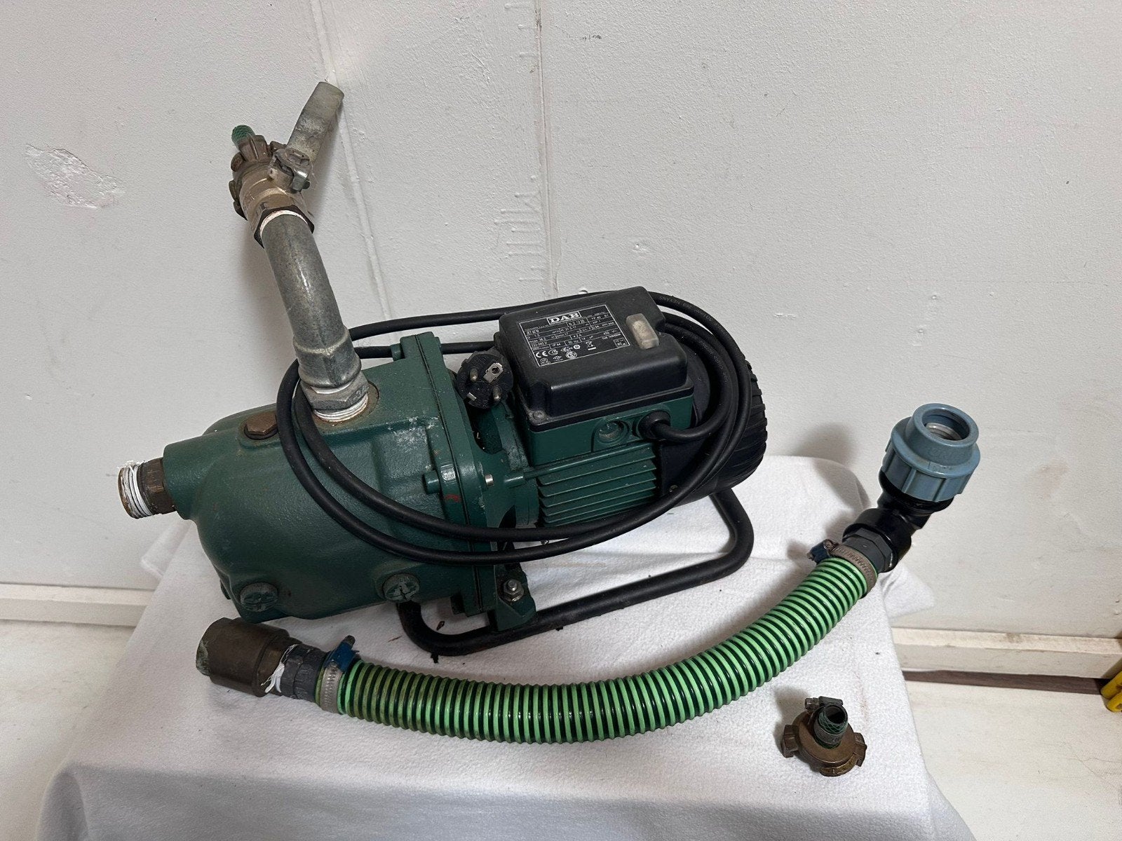 Waterpomp DAB jet 92 m met toebehoren getest en werkt, Tuin en Terras, Waterpompen, Gebruikt, Ophalen