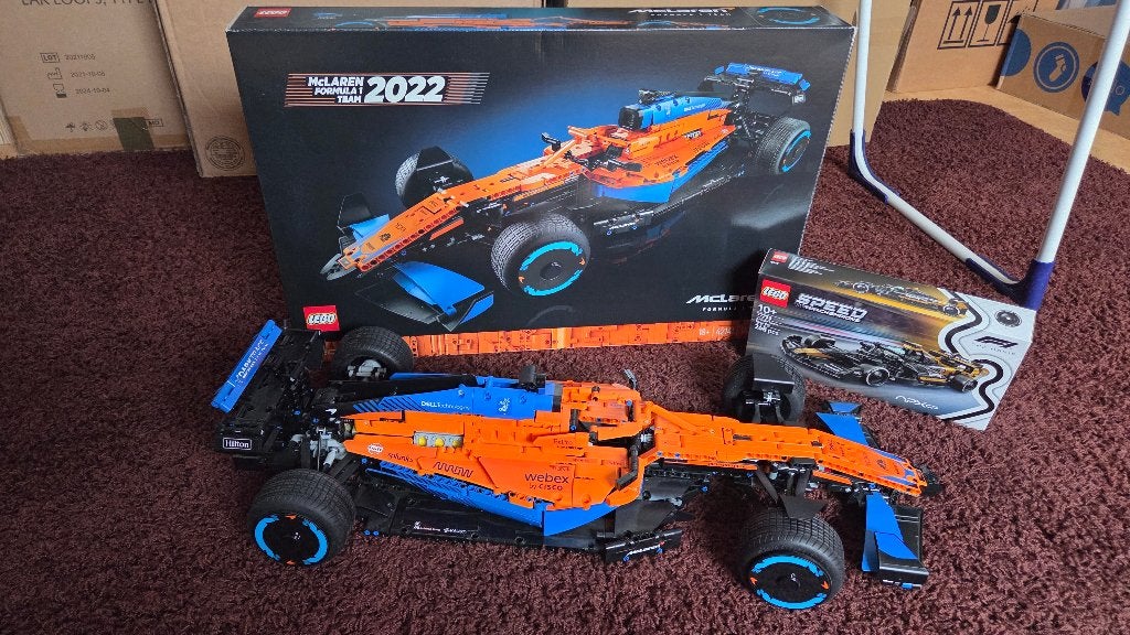LEGO 42141 McLaren Formule 1 + Lego APXGP F1 77252, Compleet, Lego, Ophalen of Verzenden, Zo goed als nieuw
