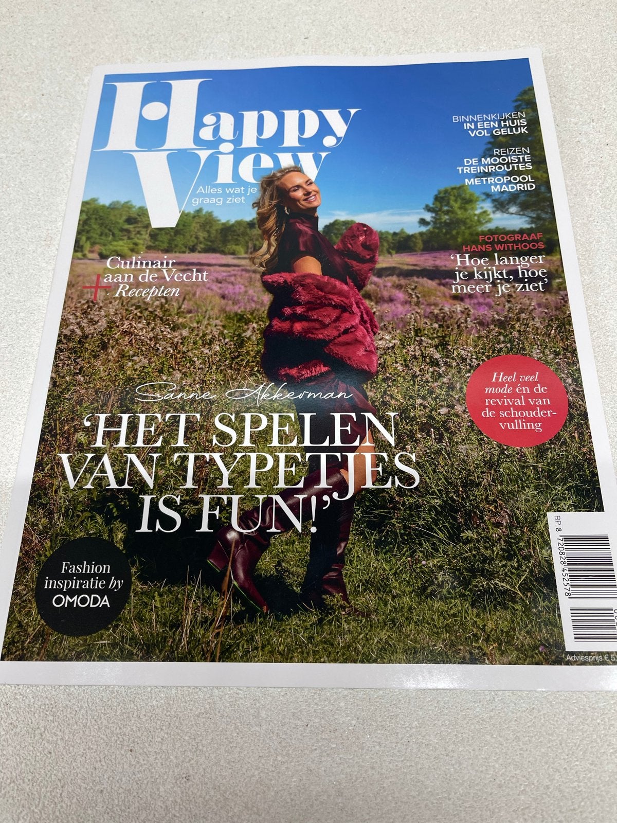 Happy View Tijdschrift - Mode, Reizen & Lifestyle, Verzenden, Gelezen, Glossy