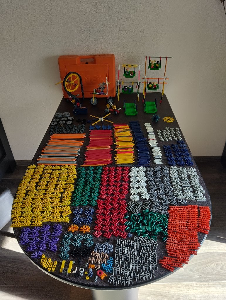 Ontzettend veel Knex, Ophalen, Zo goed als nieuw, K'nex