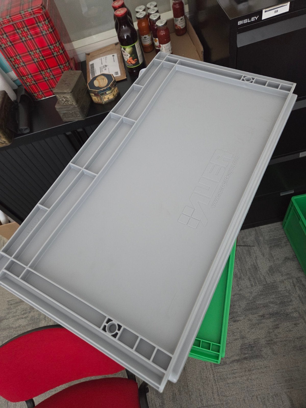 Auer Plastic Kratten 60x40x32 cm - 2 Groen, 1 Grijs, Gebruikt, 40 tot 60 cm, 50 tot 75 cm, Minder dan 35 cm