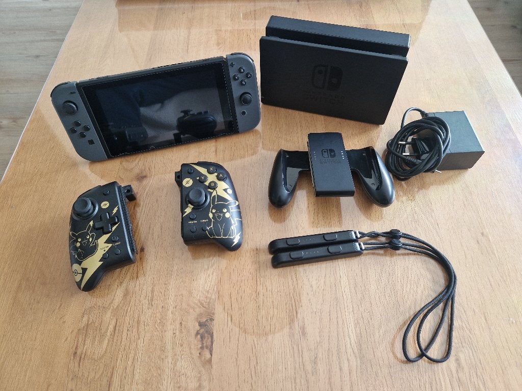 Nintendo Switch + Games, Ophalen, Met games, Zo goed als nieuw, Switch Original