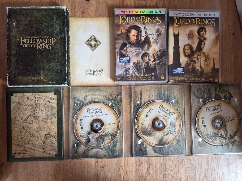Ruim 30 fantasy/sf dvd's -boxen, Vanaf 12 jaar, Ophalen of Verzenden, Zo goed als nieuw, Fantasy