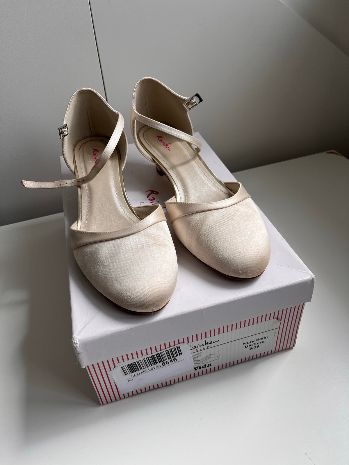 Rainbow Trouwschoenen Ivoor Maat 38, Ophalen, Zo goed als nieuw, Beige, Pumps