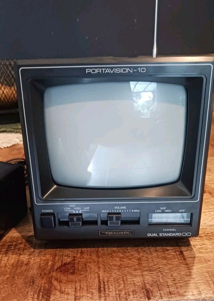 Vintage Realistic Portavision-10 Zwart-wit TV, Audio, Tv en Foto, Televisies, Overige merken, Gebruikt, 50 Hz, Ophalen of Verzenden