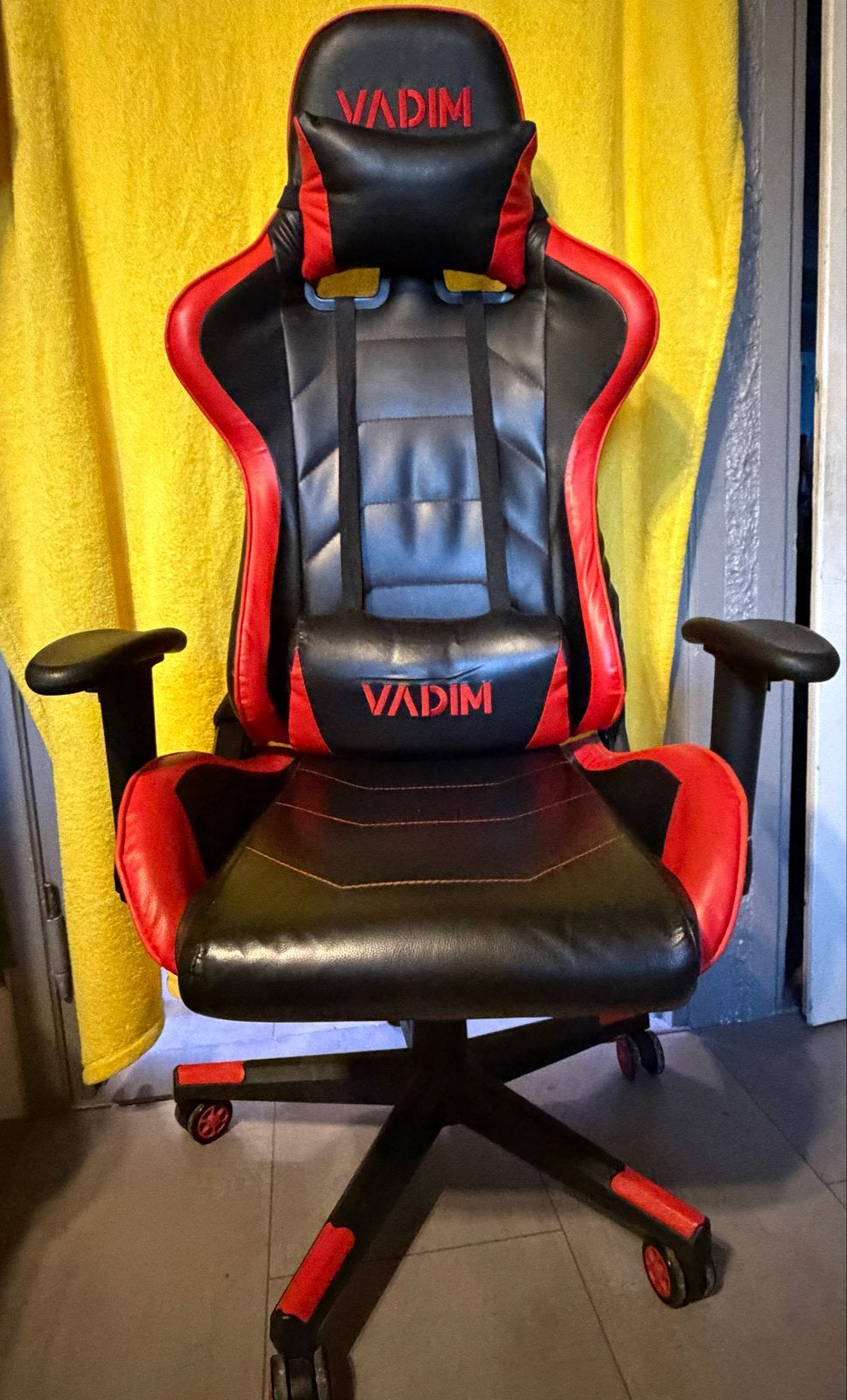 Gaming Bureaustoel VADIM - Zwart/Rood, Ophalen, Gebruikt, Zwart, Gaming bureaustoel