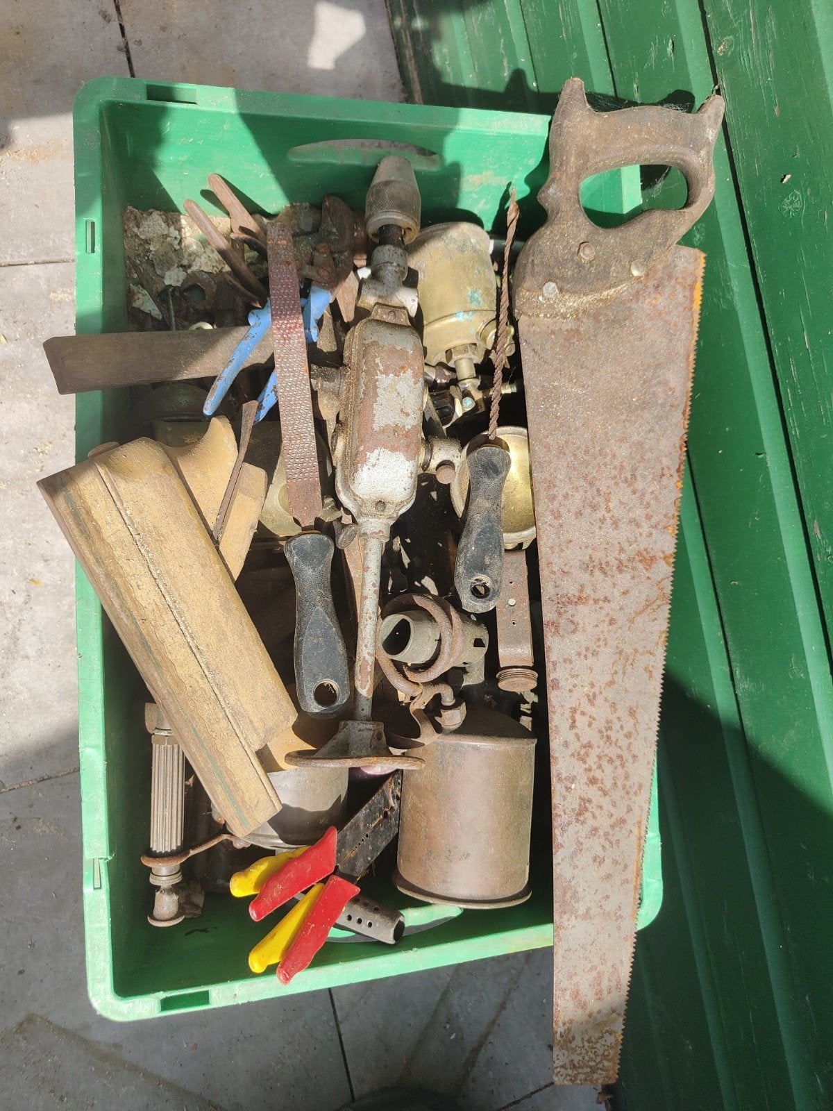 Oud gereedschap voor hobby, Ophalen