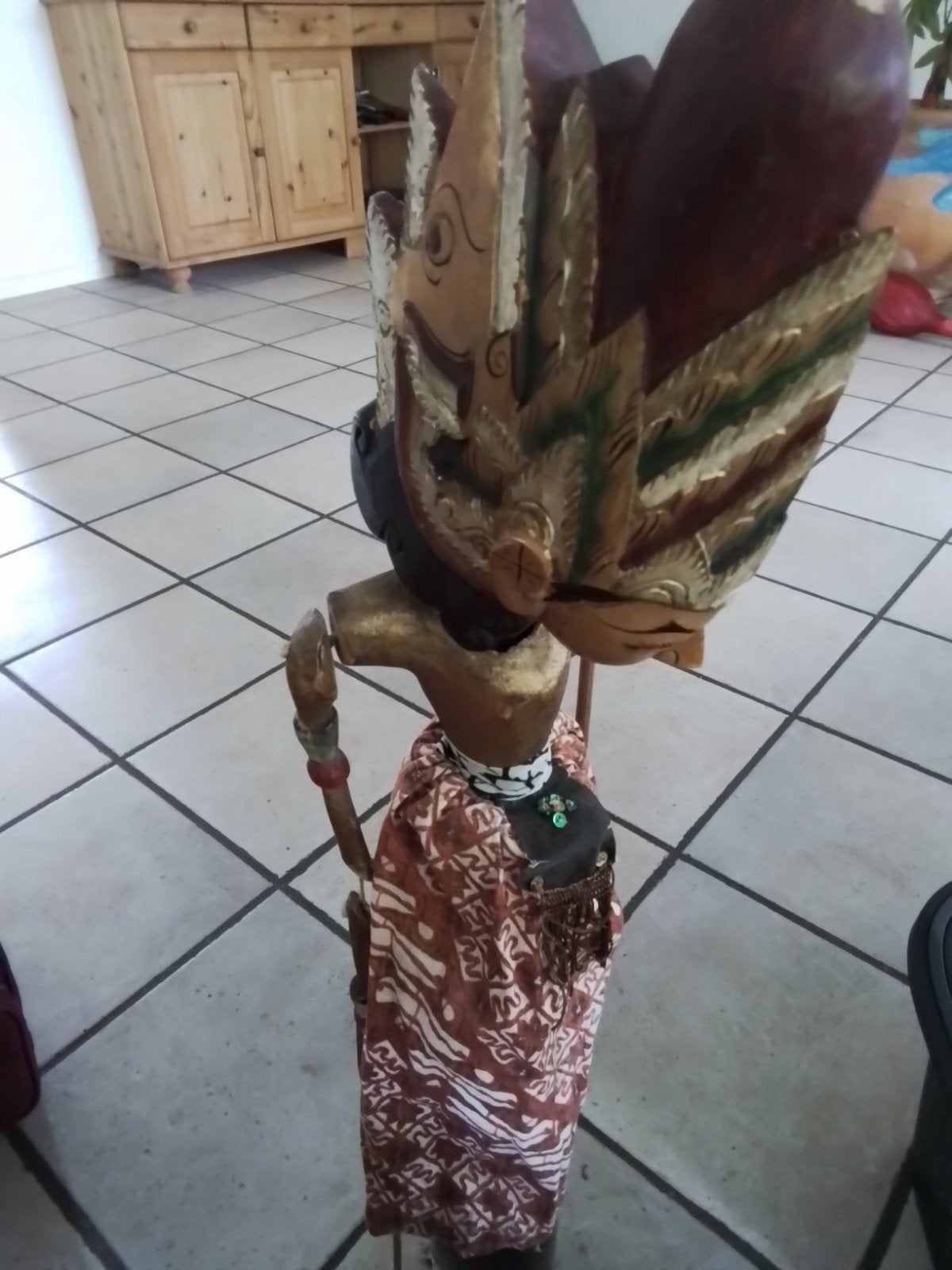 Houten Balinese wajangpop - Handgesneden en Beschilderd, Antiek en Kunst, Overige onderwerpen, Handgemaakt, Beeld, Hout