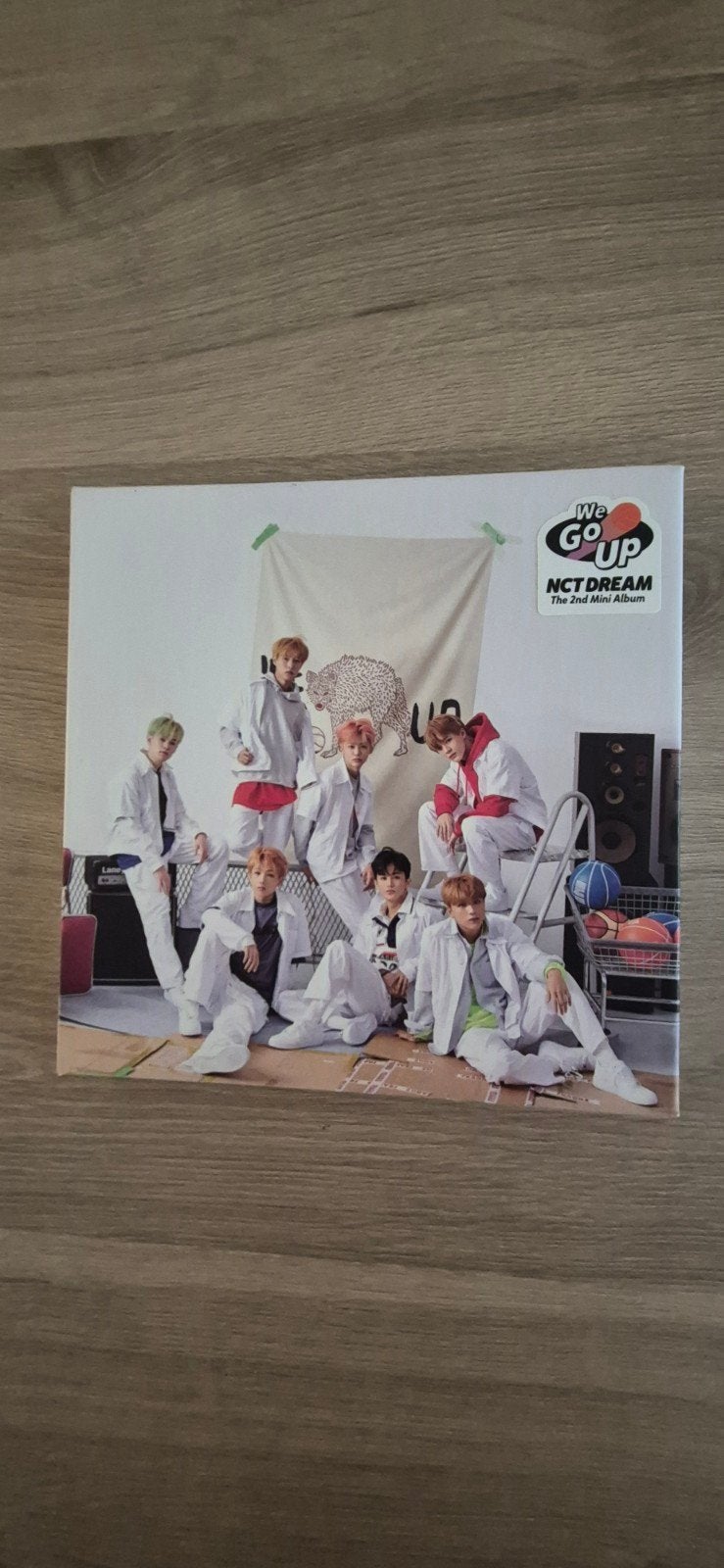 NCT Dream - We Go Up (2nd Mini Album) K-Pop CD, K-pop, Ophalen of Verzenden, Zo goed als nieuw, Inclusief boekje