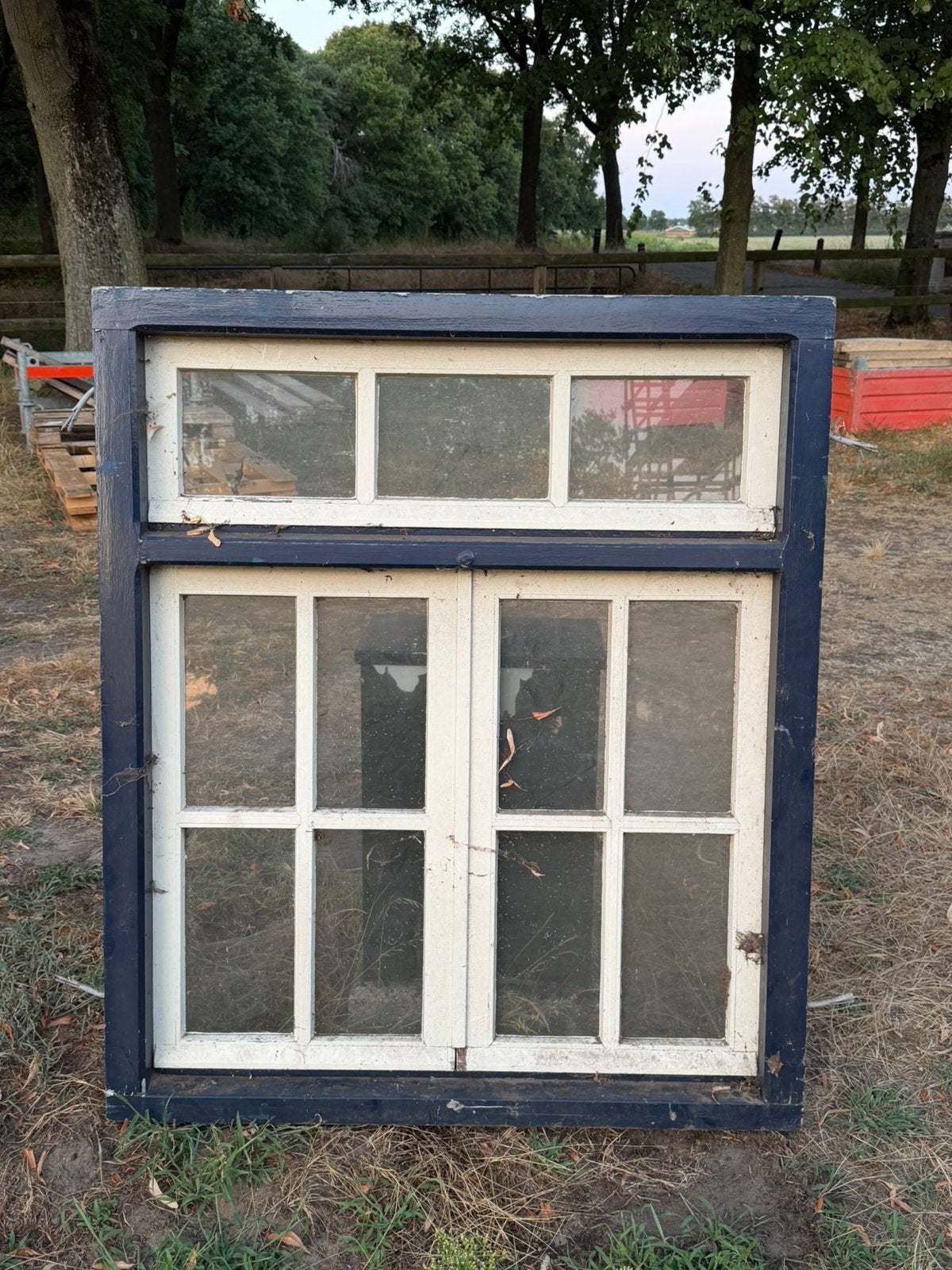 Kozijn met kiep ramen, Doe-het-zelf en Verbouw, Kozijnen en Schuifpuien, Raamkozijn, Ophalen of Verzenden, Zo goed als nieuw, 75 tot 150 cm
