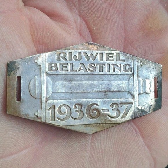 bodemvondst - rijwielbelasting plaatje - 1936 / 1937 - RRR !, Ophalen of Verzenden