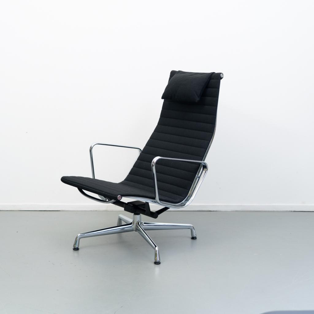 2x Vitra Eames EA 124 + 125 Set Zwart Hopsak - Chroom, Niet ingevuld, Niet ingevuld, Ophalen of Verzenden, Zo goed als nieuw