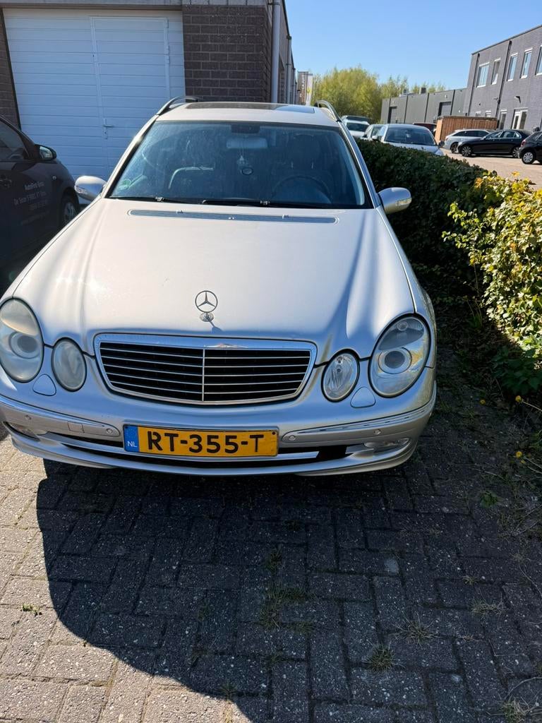 Mercedes-Benz E-Klasse LPG 2.6 E240 Combi AUT 2003 Grijs, Auto's, Automaat, Achterwielaandrijving, 2597 cc, Stationwagon