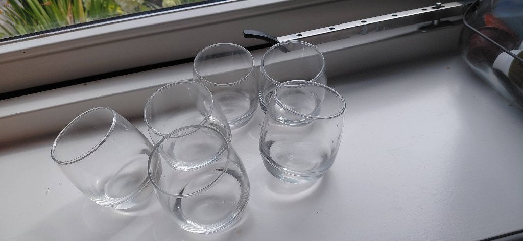 Speciale draaiende whiskey glazen, Ophalen, Zo goed als nieuw, Borrel- of Shotglas