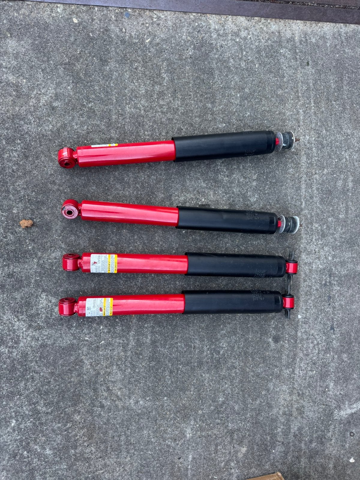 OEM Jeep Wrangler JK Unlimited Veren + Schokdempers Set, Auto-onderdelen, Ophalen, Nieuw, Jeep