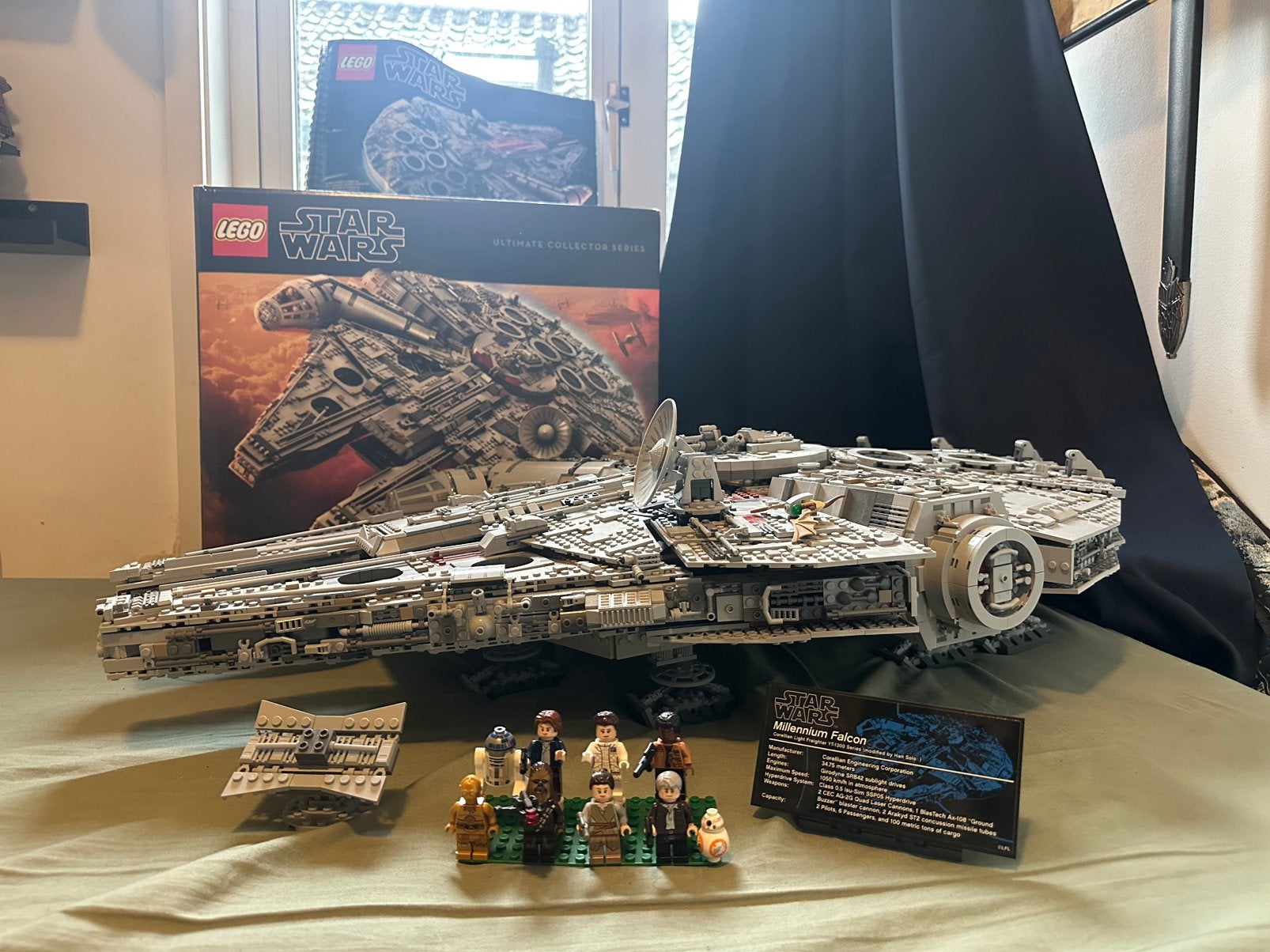 Lego Millennium falcon 75192, Ophalen of Verzenden, Zo goed als nieuw