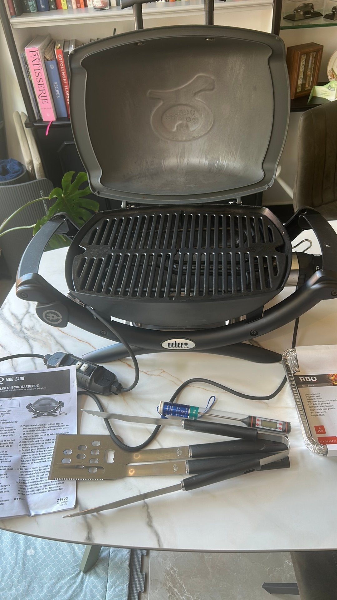 Nieuwe Weber Q1400, Ophalen, Zo goed als nieuw