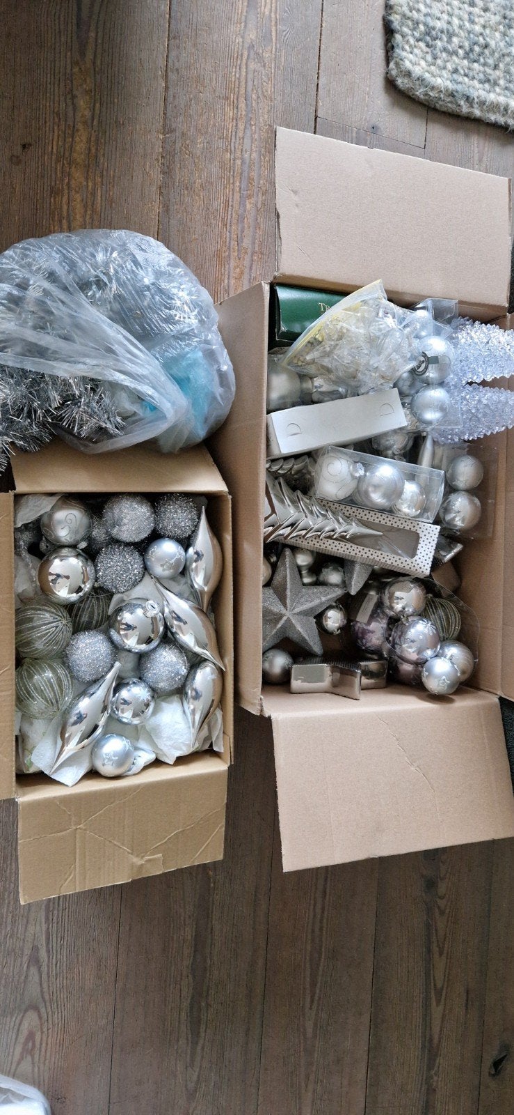 kerstballen zilver, lampjes, slingers en piek, Ophalen