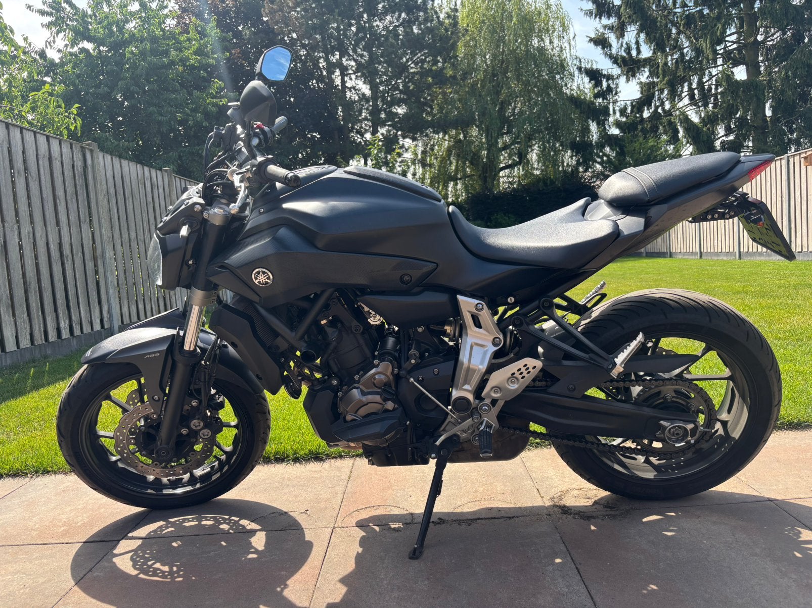 Mat zwarte Yamaha mt07 (2014), Motoren, 2 cilinders, Occasion, Motorrijbewijs A, Particulier