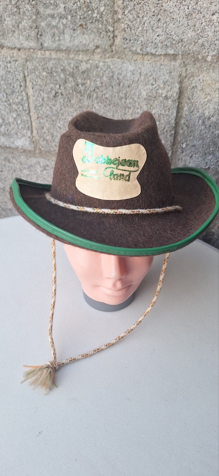 Bobbejaanland cowboy hoed (6.1), Verzamelen, Gebruiksvoorwerp, ., Ophalen of Verzenden, Zo goed als nieuw