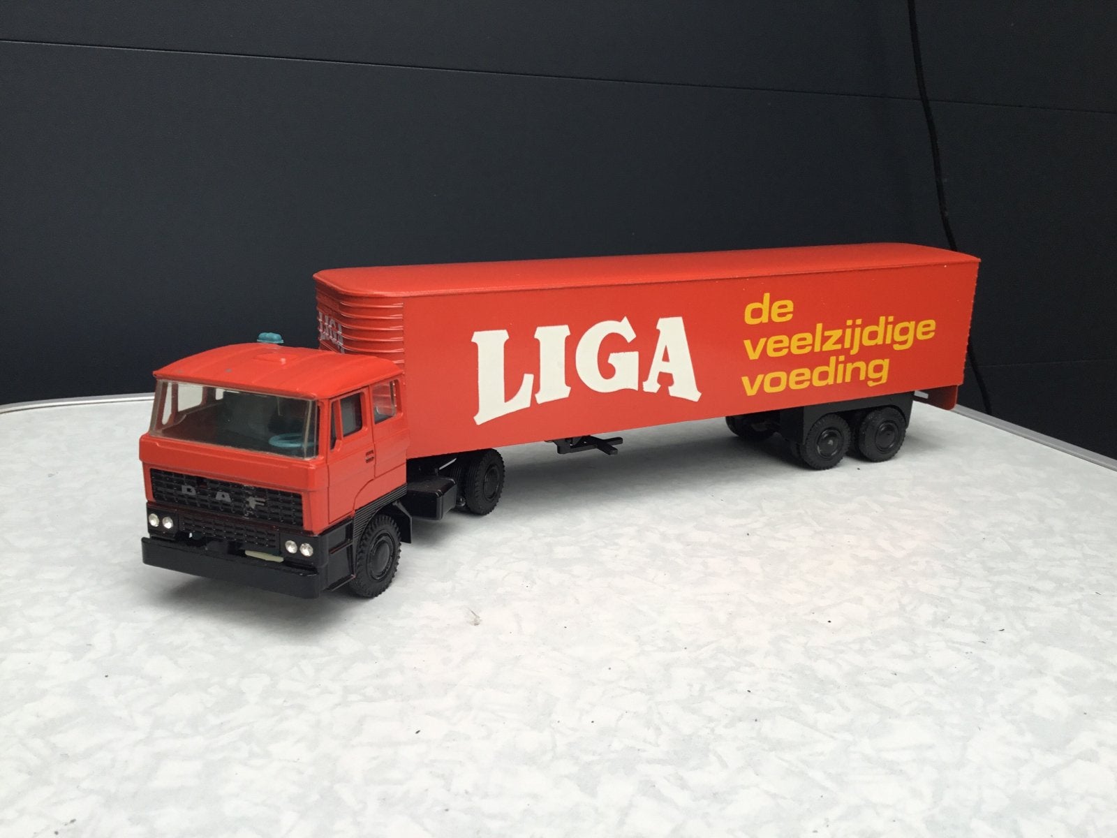 Lion Car Daf 2800 Liga, Ophalen of Verzenden, Zo goed als nieuw, Bus of Vrachtwagen, Lion Toys