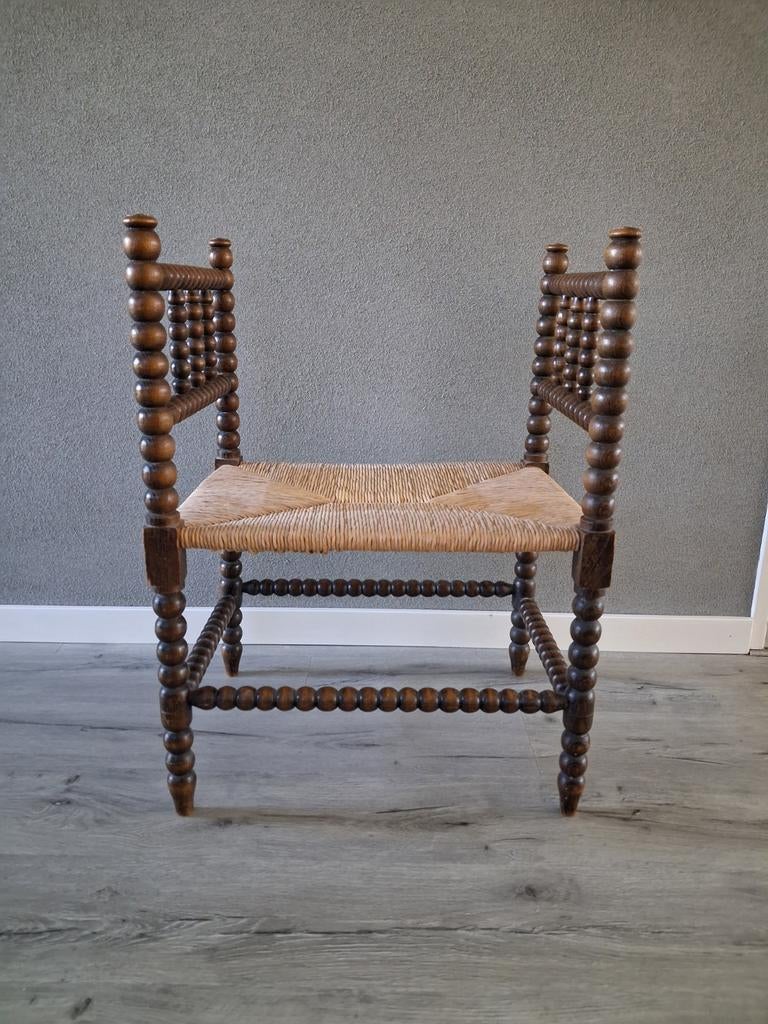 Bobbin stoel / kruk, Ophalen
