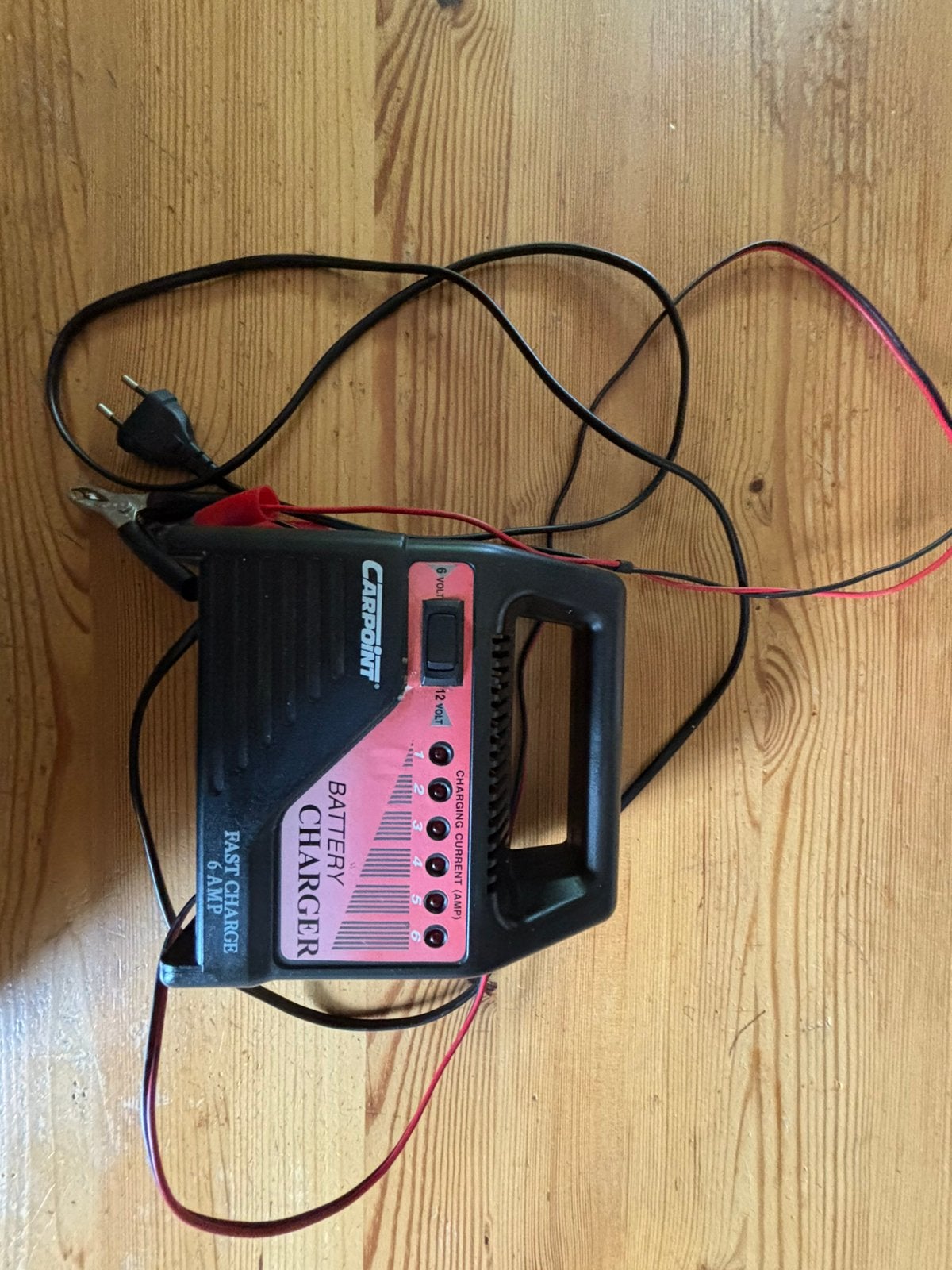 Carpoint battery charger, Ophalen of Verzenden, Gebruikt