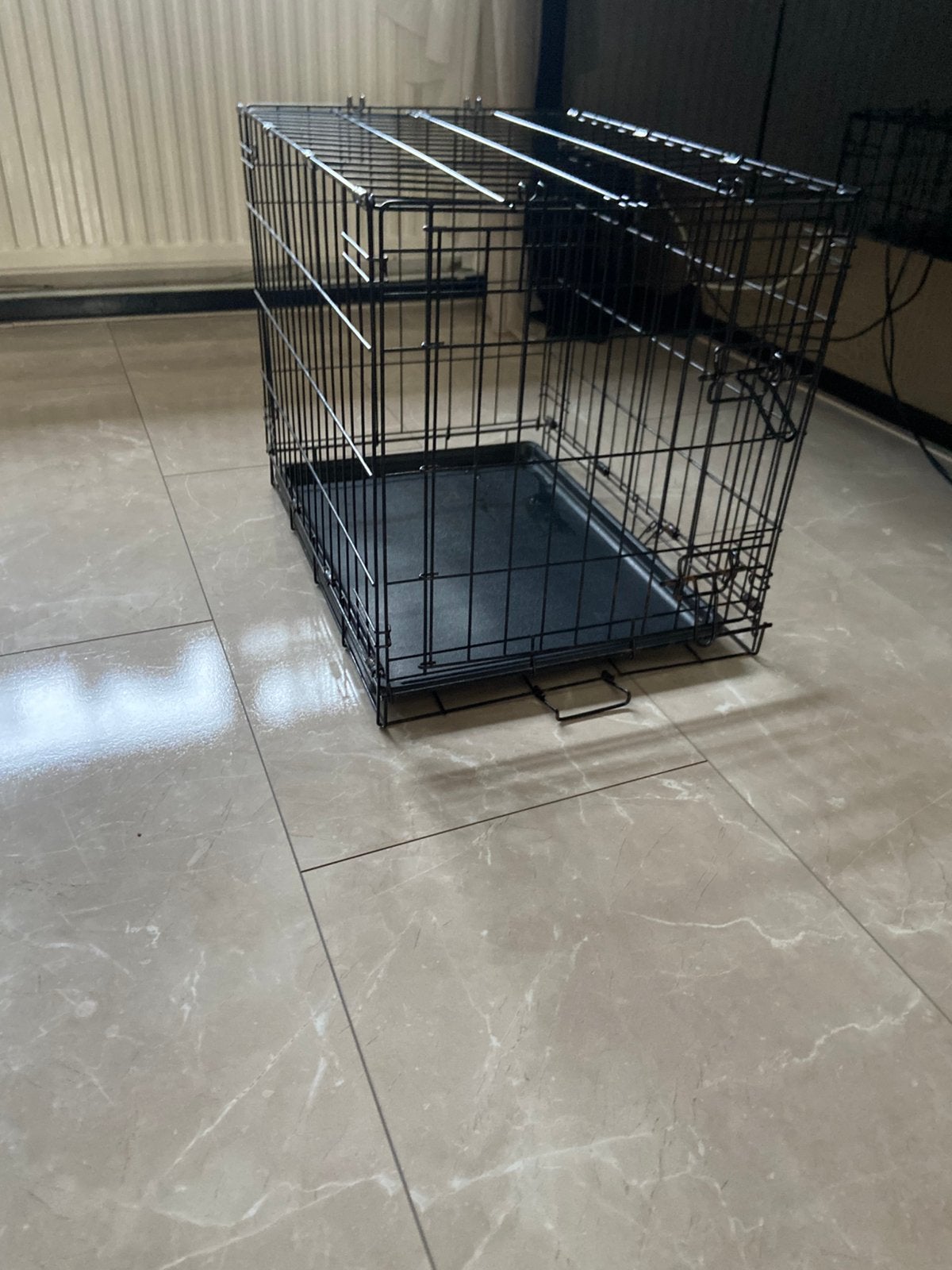 Honden bench zwart  z.g.a.n., Ophalen, Zo goed als nieuw