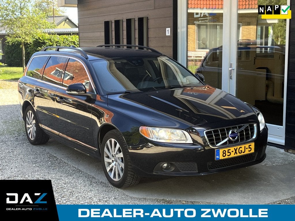 Volvo V70 1.6 T4 Limited Edition Aut/Ecc/Leer/Navi/Trekhaak, Euro 5, Gebruikt, Zwart, 4 cilinders