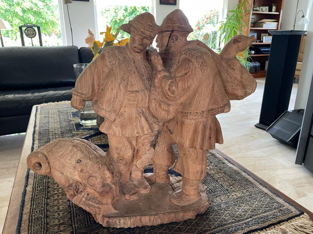 Uniek handgesneden houten beeld van twee mannen, Ophalen, Groep mensen, 50 - 100 cm, Handgemaakt